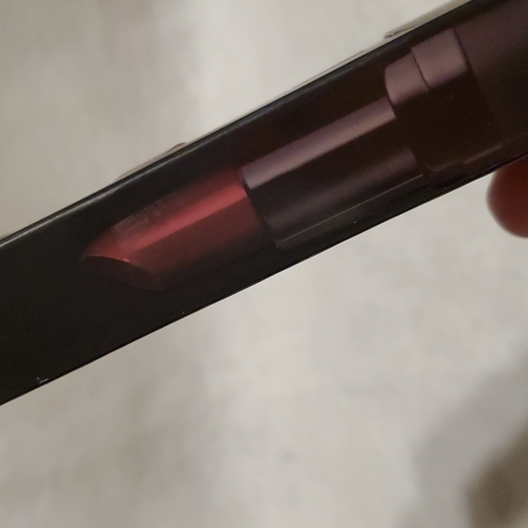 e.l.f. Moisturizing Silky Lipstick. Bordeaux Beauty - Deep Maroon. 0.11 oz./3.2g - Picture 4 of 8